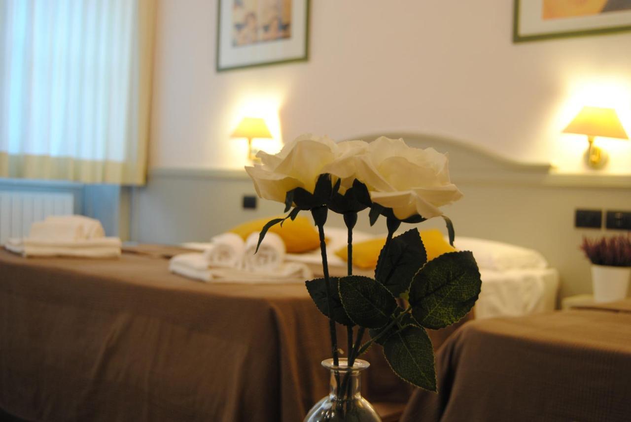 Hotel Camilla Firenze エクステリア 写真