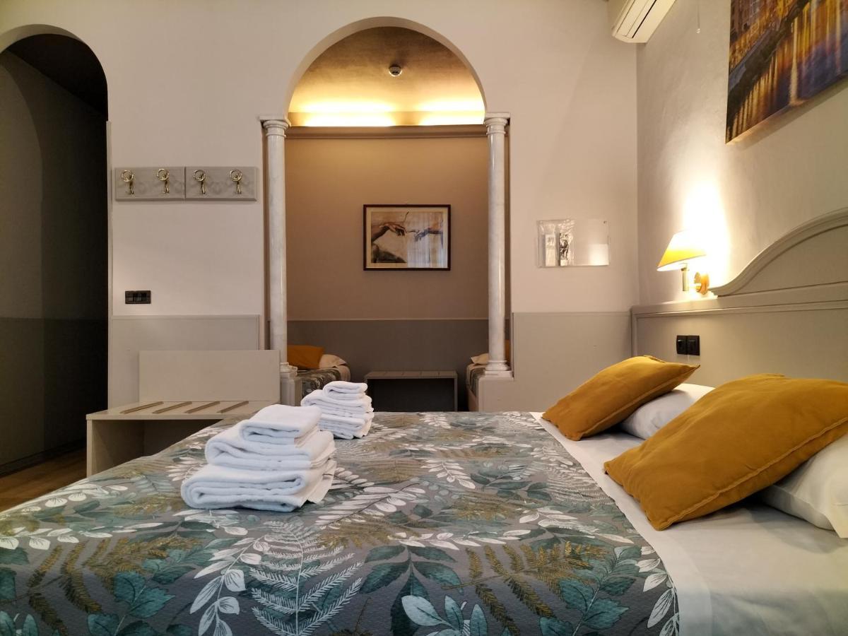 Hotel Camilla Firenze エクステリア 写真