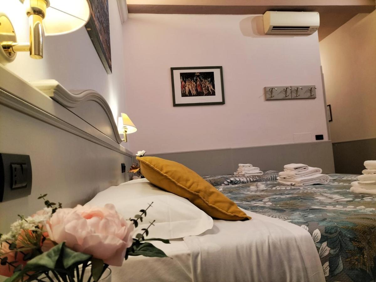 Hotel Camilla Firenze エクステリア 写真