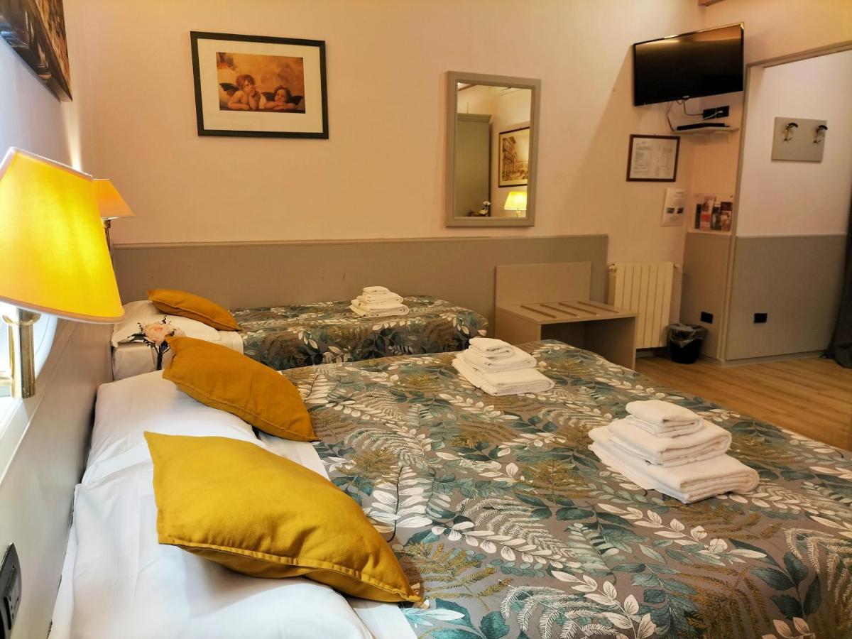 Hotel Camilla Firenze エクステリア 写真