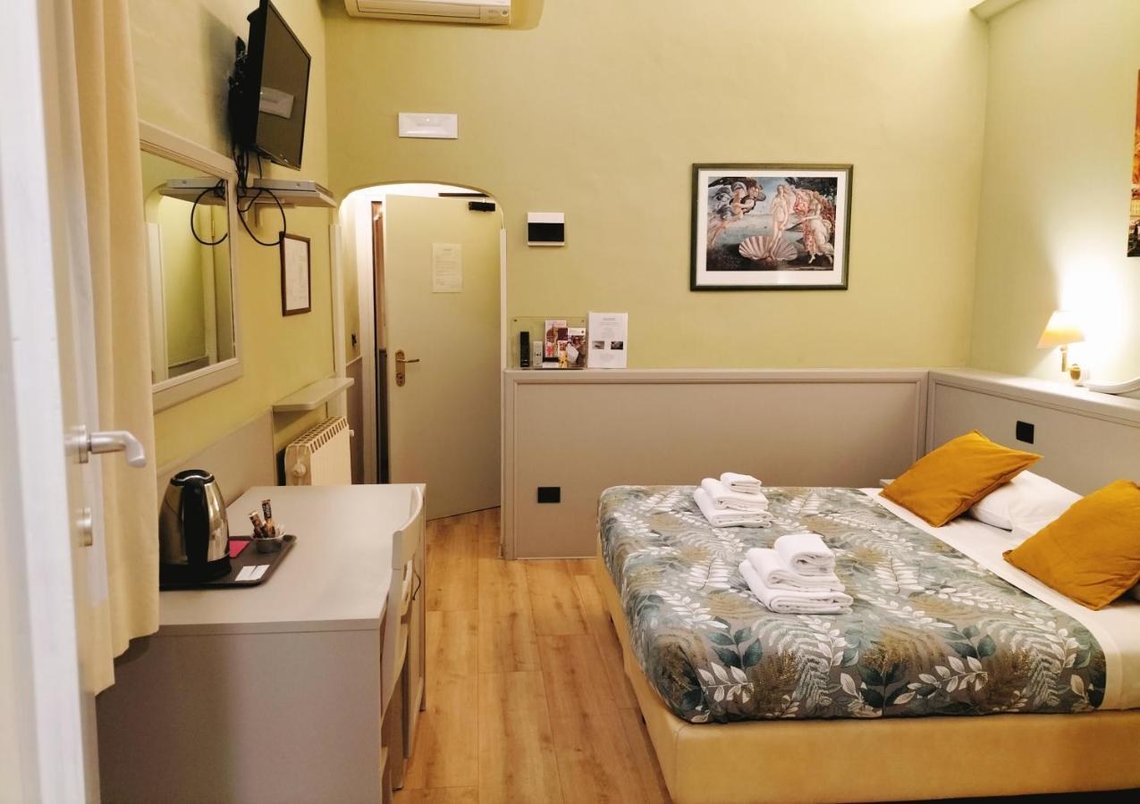 Hotel Camilla Firenze エクステリア 写真