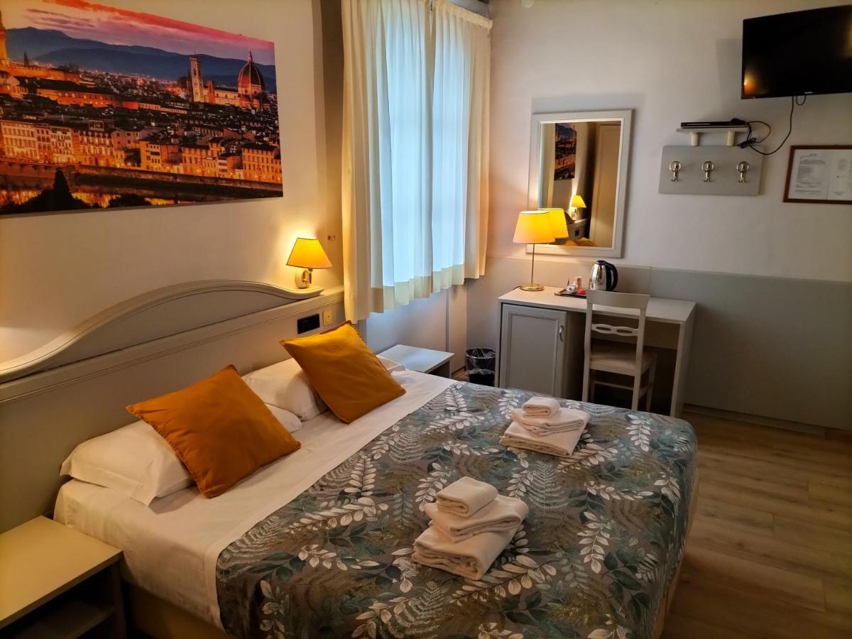 Hotel Camilla Firenze エクステリア 写真